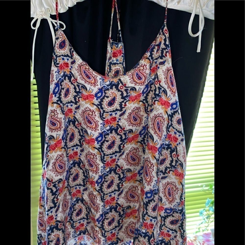 Style rack Paisley Racerback top ❤️